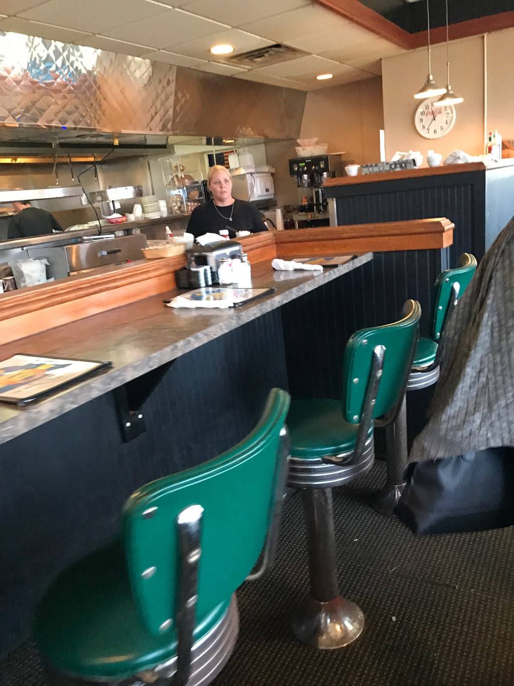 Eddies Sunrise Diner | restaurant | 55 E Nasa Blvd, Melbourne, FL 32901, USA | 3216766267 OR +1 321-676-6267