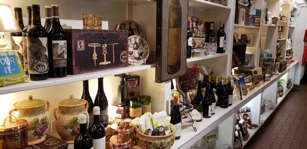 Apple Farm Restaurant | restaurant | 2015 Monterey St, San Luis Obispo, CA 93401, USA | 8055446100 OR +1 805-544-6100