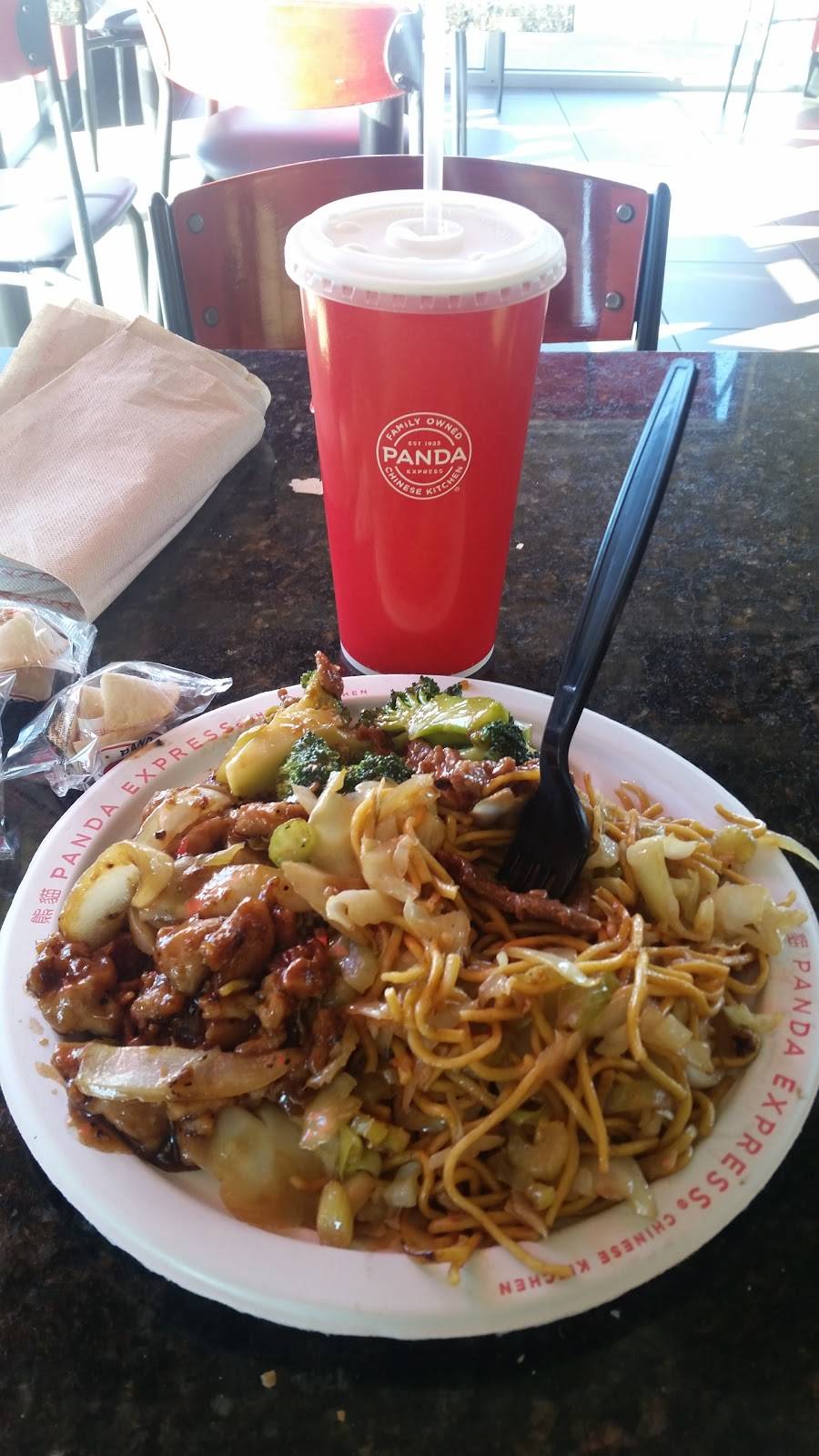 Panda Express | meal takeaway | 6201 N Lincoln Ave, Chicago, IL 60659, USA | 7734786870 OR +1 773-478-6870
