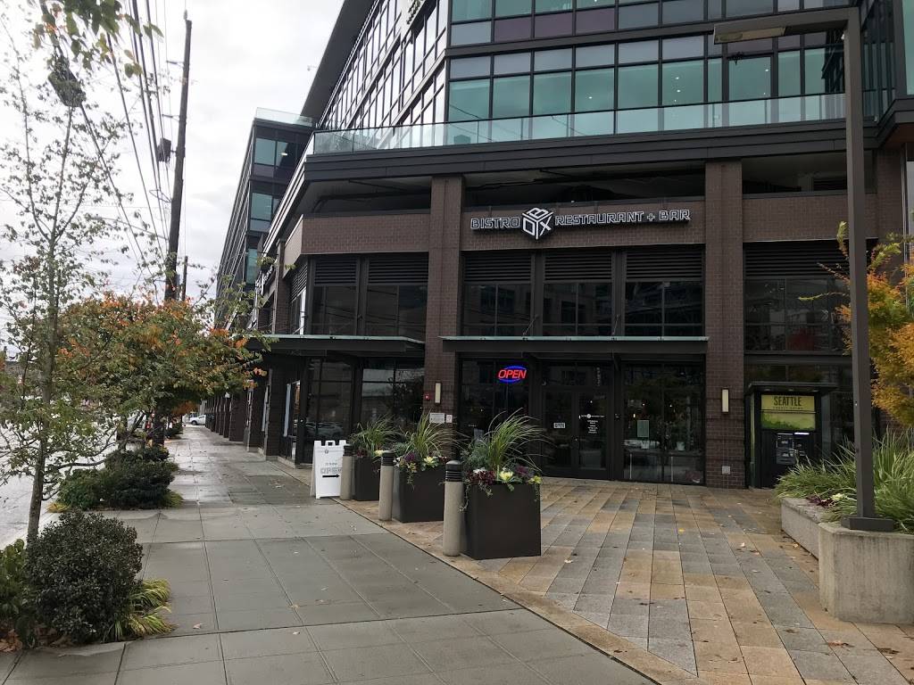 Bistro Box Restaurant & Bar | restaurant | 1521 1st Ave S #101, Seattle, WA 98134, USA | 2069223538 OR +1 206-922-3538