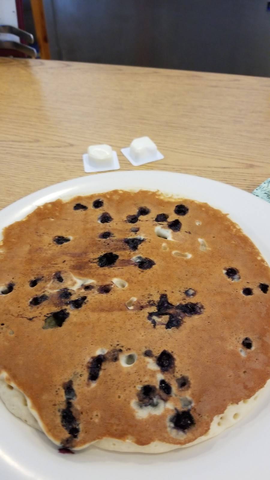 Countryside Diner | restaurant | 6105 E Avon Lima Rd, Avon, NY 14414, USA | 5852263680 OR +1 585-226-3680