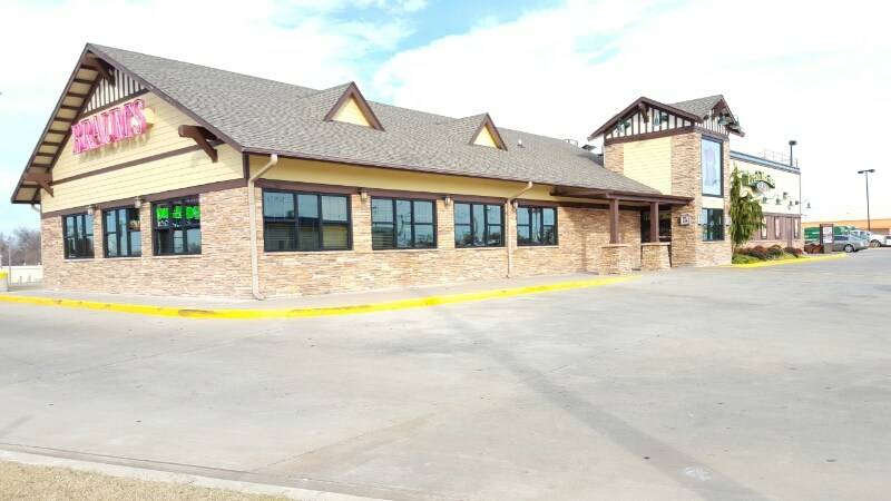 Braum’s Ice Cream & Burger Restaurant | restaurant | 7300 S Shields Blvd, Oklahoma City, OK 73149, USA | 4056328921 OR +1 405-632-8921