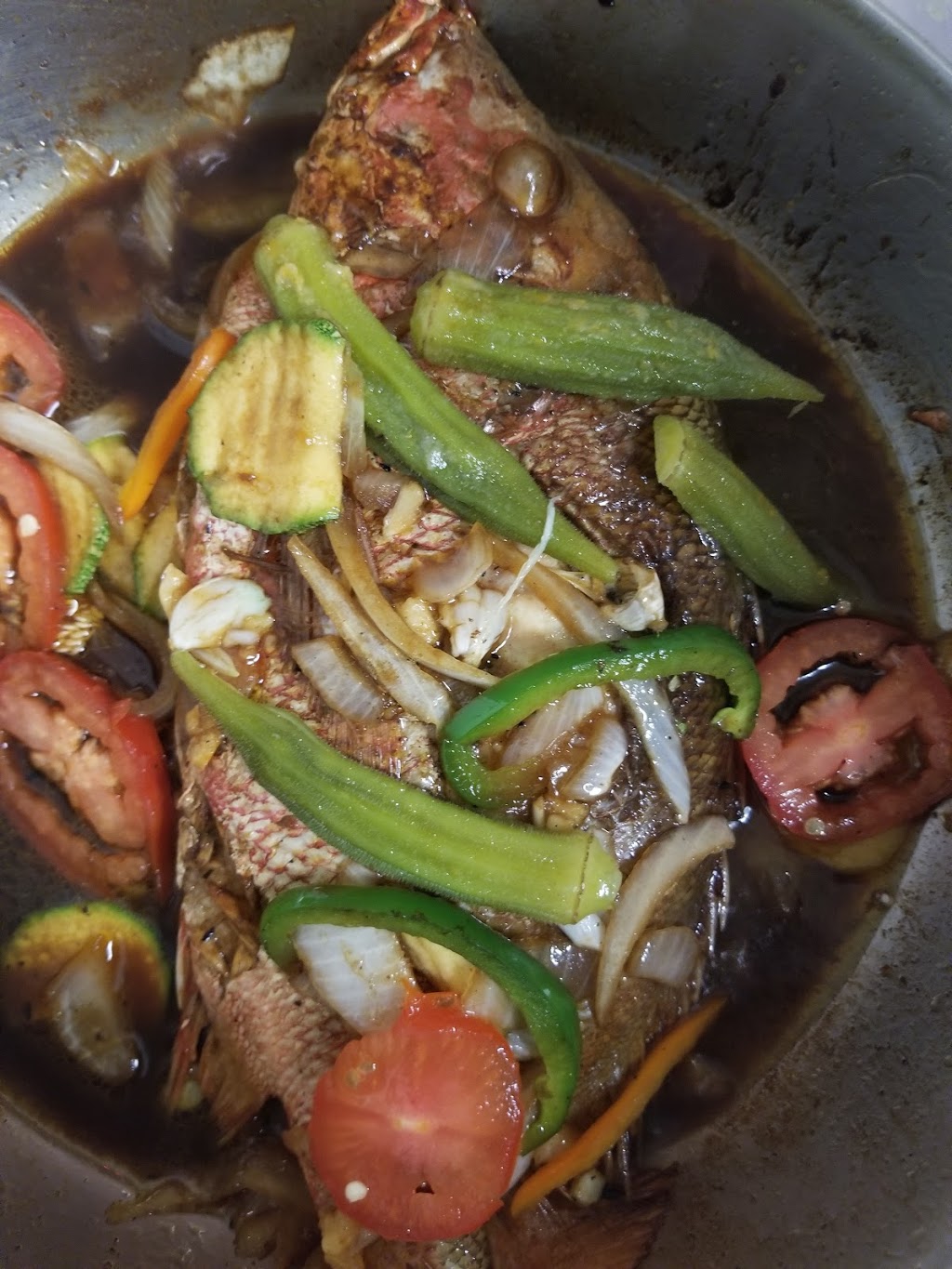 Huzzy Jamaican Restaurant | restaurant | 10701 W Bellfort Ave UNIT 110, Houston, TX 77099, USA | 7133732471 OR +1 713-373-2471