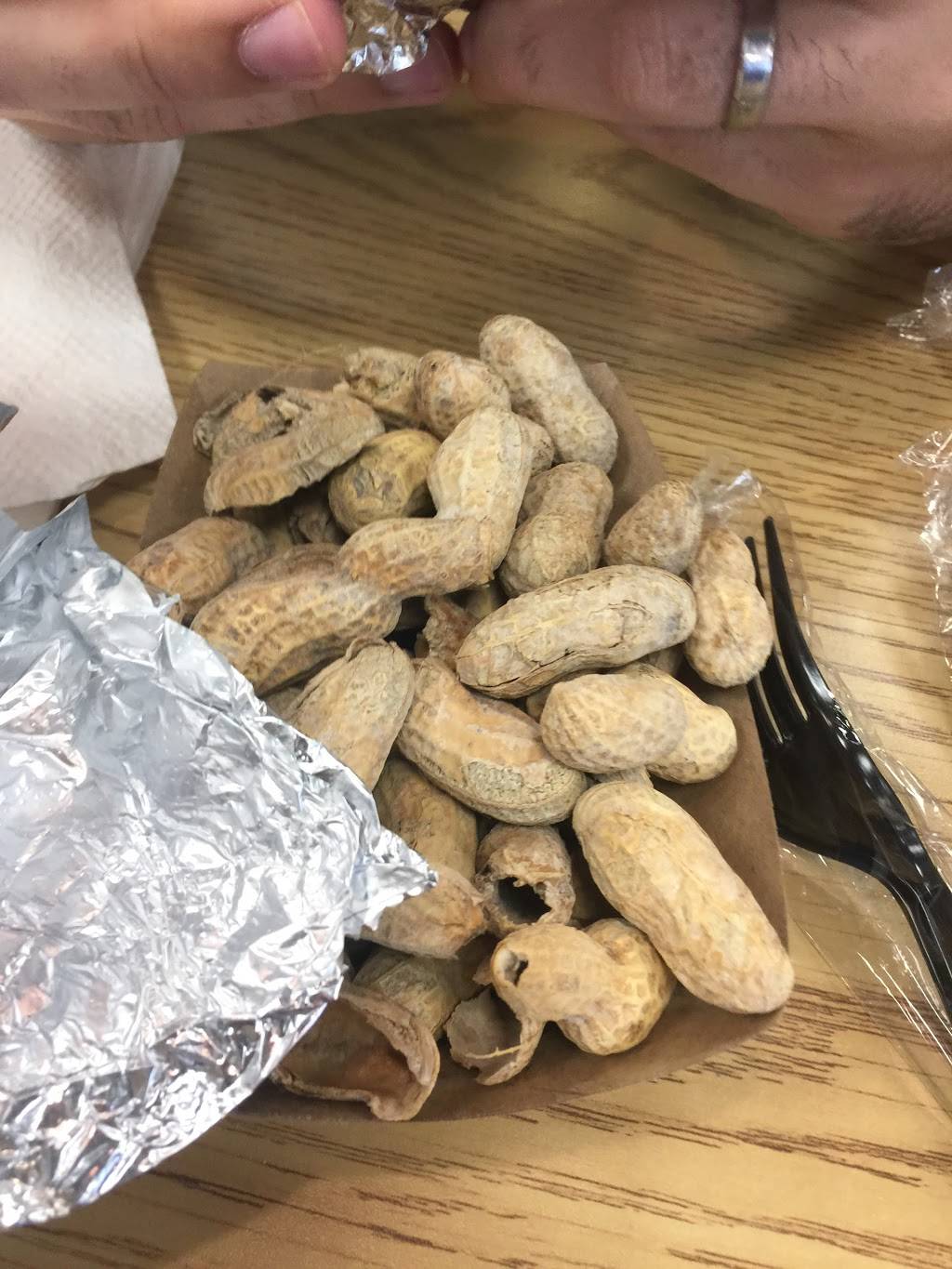 Five Guys | meal takeaway | 12840 Pinnacle Dr, Germantown, MD 20874, USA | 3015285525 OR +1 301-528-5525