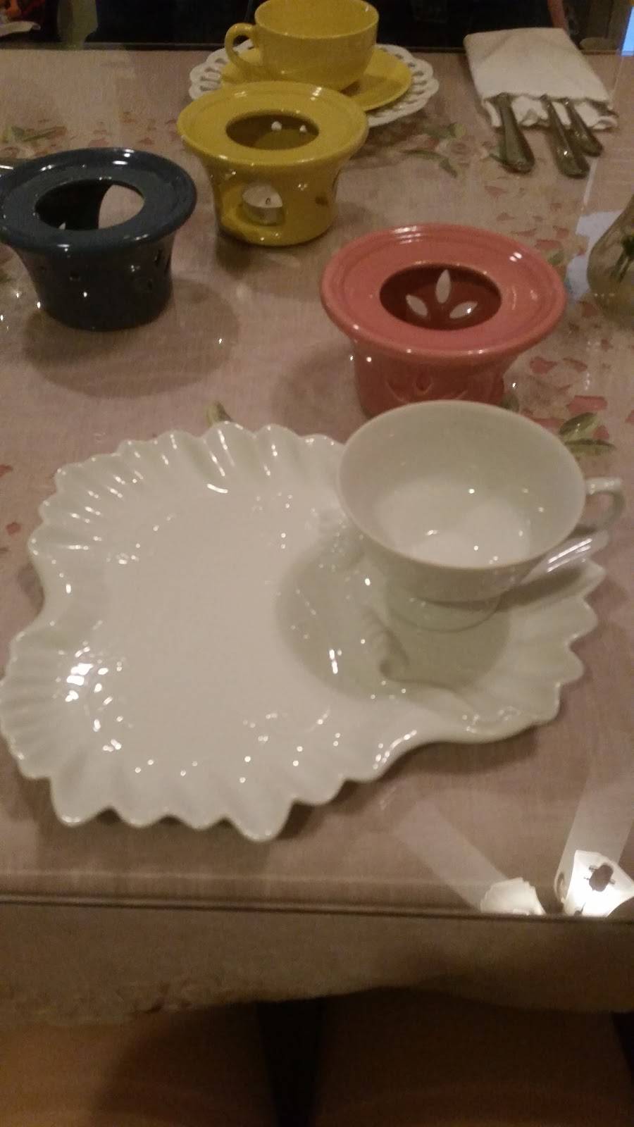 TranquilaTEA Tea Room and Gift Shop | cafe | 117 W Main St, Waynesboro, PA 17268, USA | 7177658327 OR +1 717-765-8327