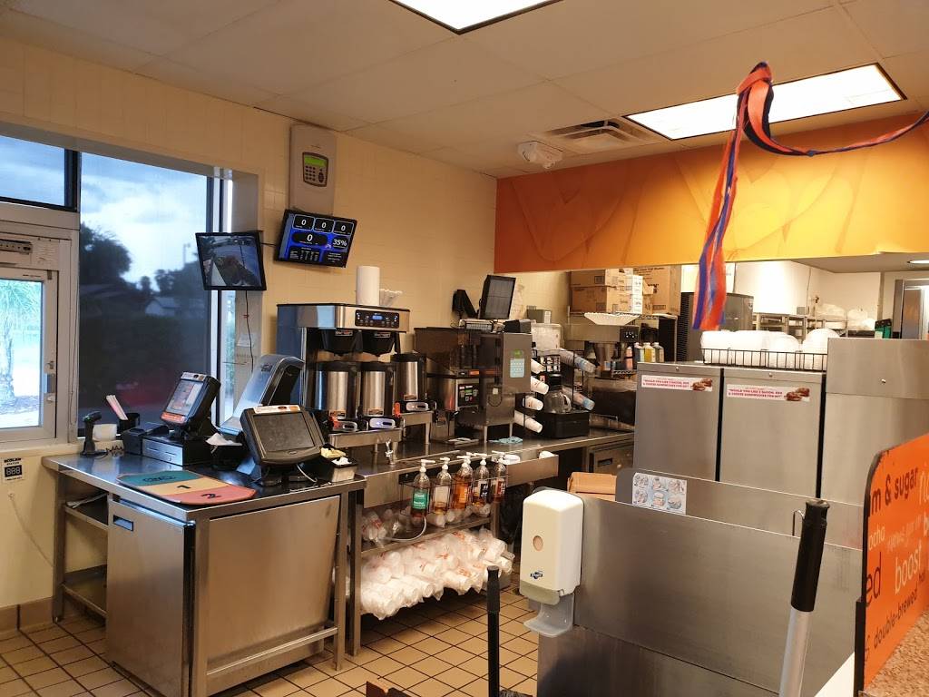 Dunkin | bakery | 201 US Highway 27 North, Avon Park, FL 33825, USA | 8636572465 OR +1 863-657-2465