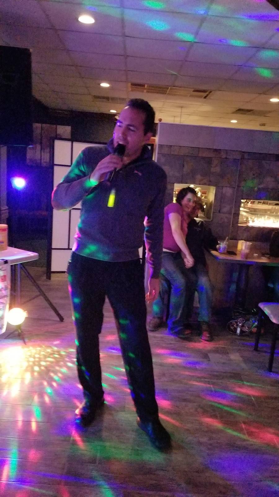 Siscos Tapas y Vino | restaurant | 300 Broadway Ave, Mattoon, IL 61938, USA | 2172348600 OR +1 217-234-8600