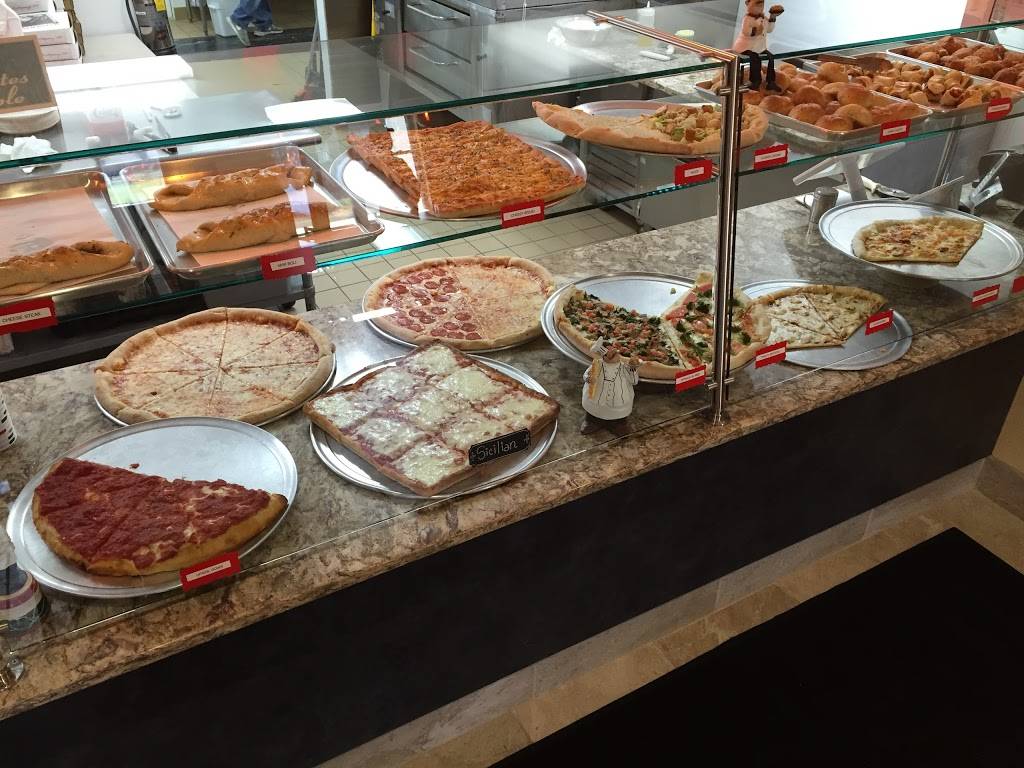 Francos Pizzeria | restaurant | 4810 Derry St, Harrisburg, PA 17111, USA | 7175257385 OR +1 717-525-7385