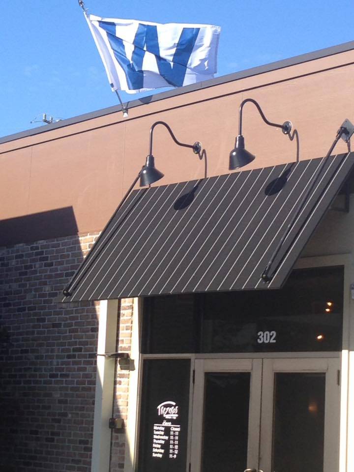 Trezeros Kitchen + Tap | restaurant | 302 W Northwest Hwy, Mt Prospect, IL 60056, USA | 8477494020 OR +1 847-749-4020