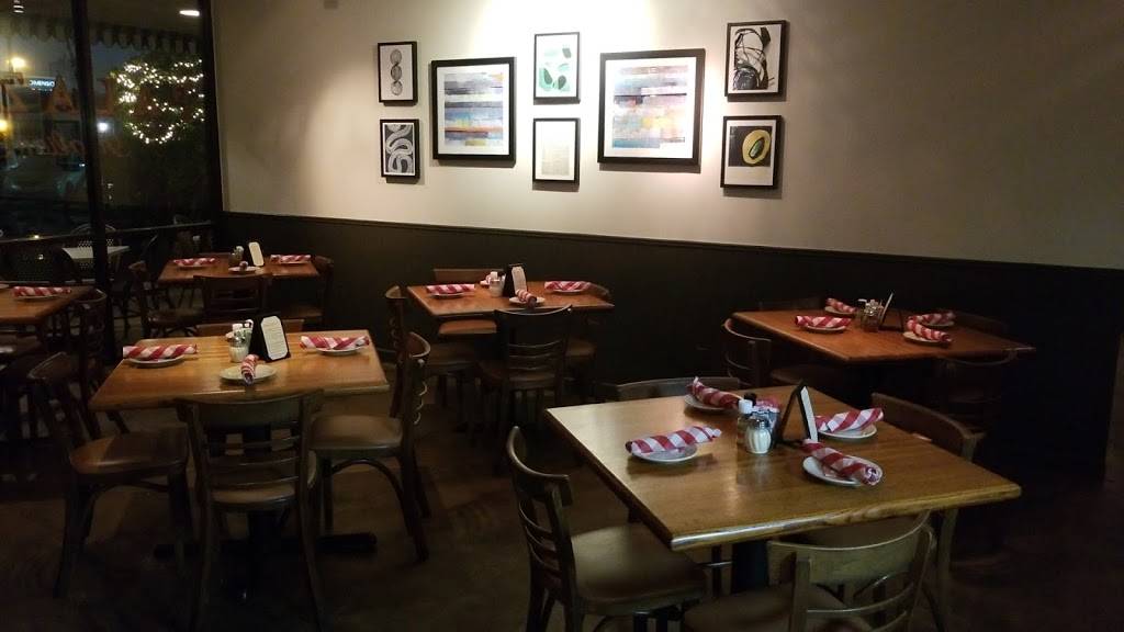 Palazzos Cafe | restaurant | 2620 Briar Ridge Dr, Houston, TX 77057, USA | 7137848110 OR +1 713-784-8110