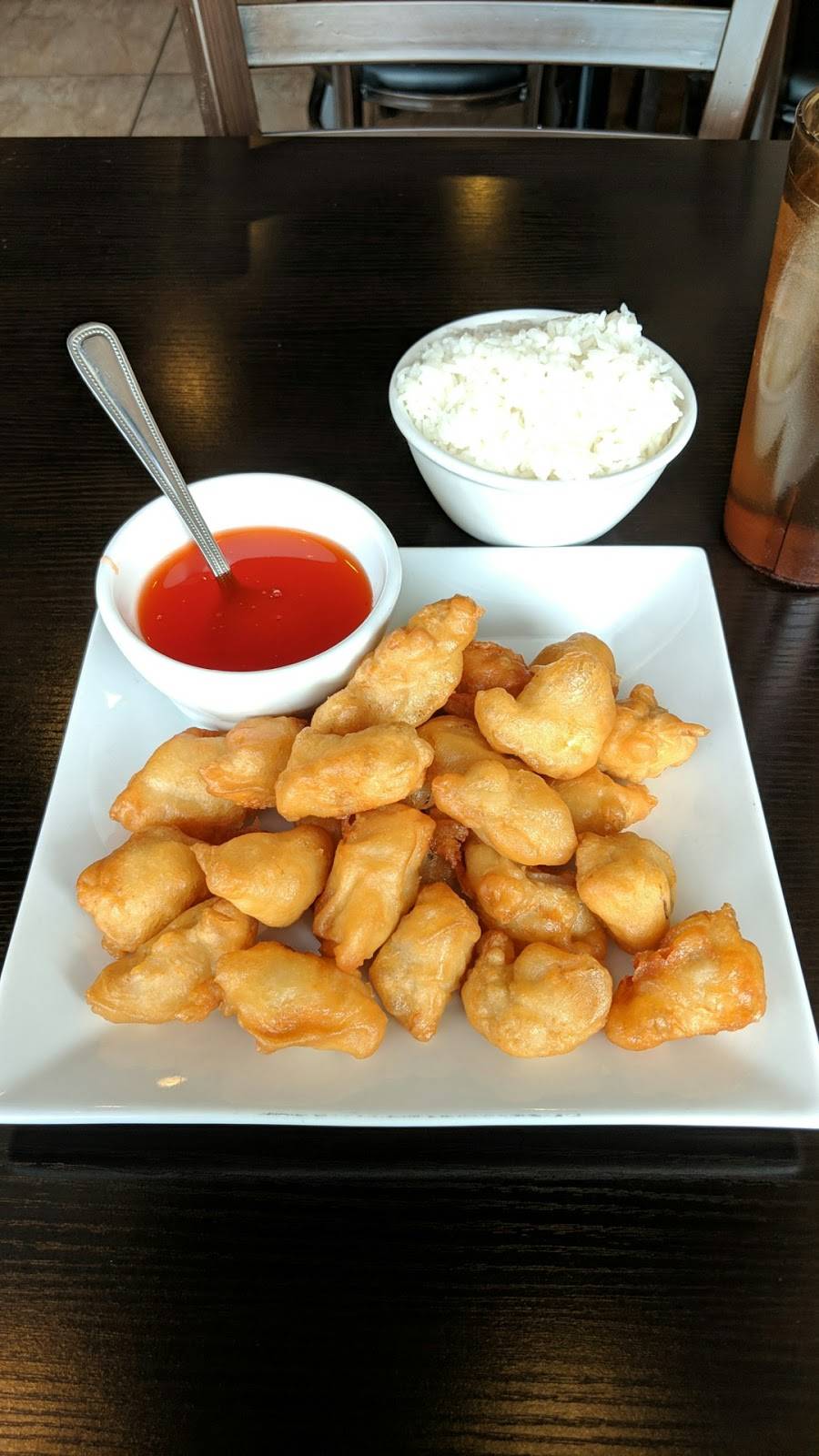 Golden Chen Chinese Restaurant | restaurant | 4530 Eastgate Blvd, Cincinnati, OH 45245, USA | 5137536777 OR +1 513-753-6777