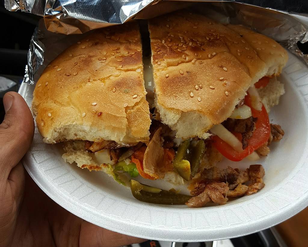 La Chilangita Restaurant | restaurant | 2233 E Lake Ave, Watsonville, CA 95076, USA | 8314983179 OR +1 831-498-3179