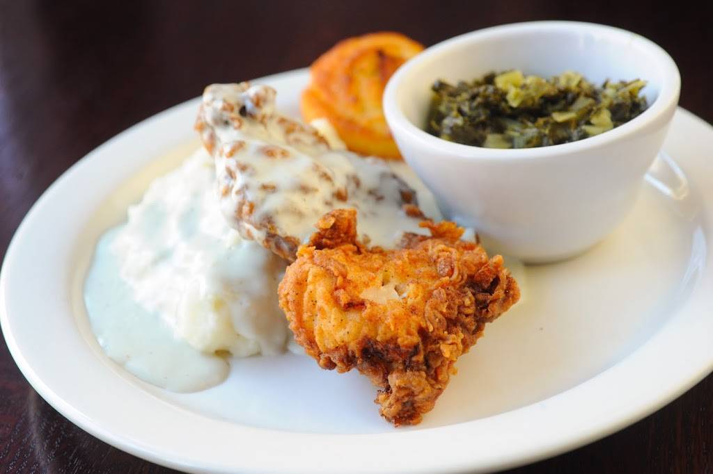 Chattanooga Billiard Club Inc | restaurant | 725 Cherry St, Chattanooga, TN 37402, USA | 4232677740 OR +1 423-267-7740