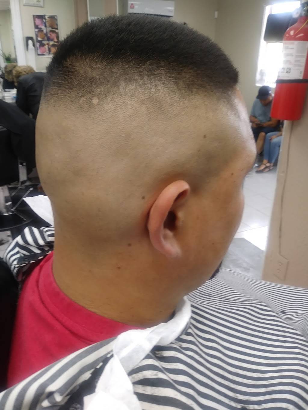 Ostioneria Montes | restaurant | 4313 Dyer St, El Paso, TX 79930, USA | 9153294664 OR +1 915-329-4664