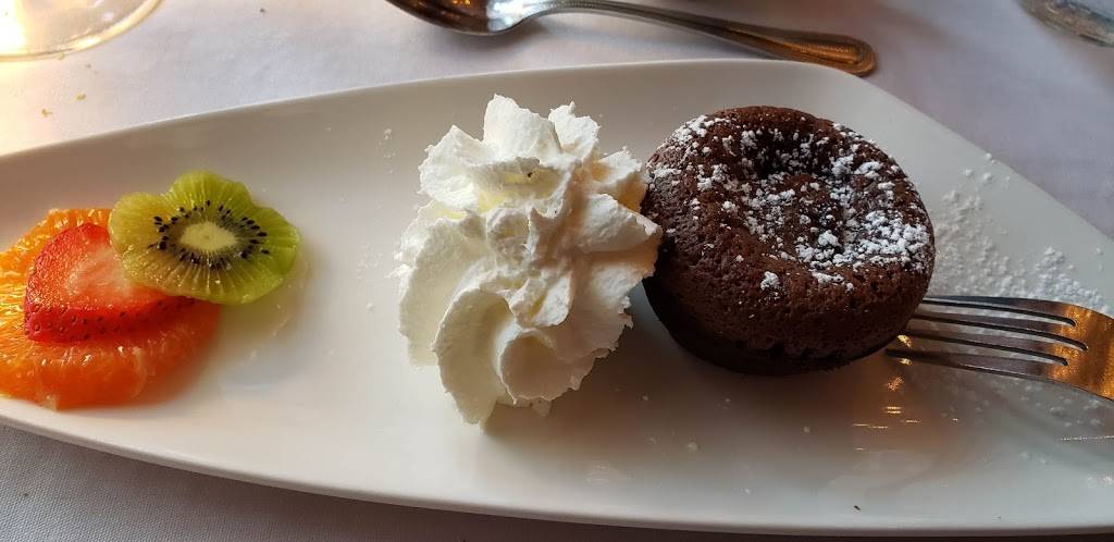 Restaurant Le Clos des Délices | restaurant | 515 Rue Principale, Saint-Donat-de-Montcalm, QC J0T 2C0, Canada | 8194242222 OR +1 819-424-2222