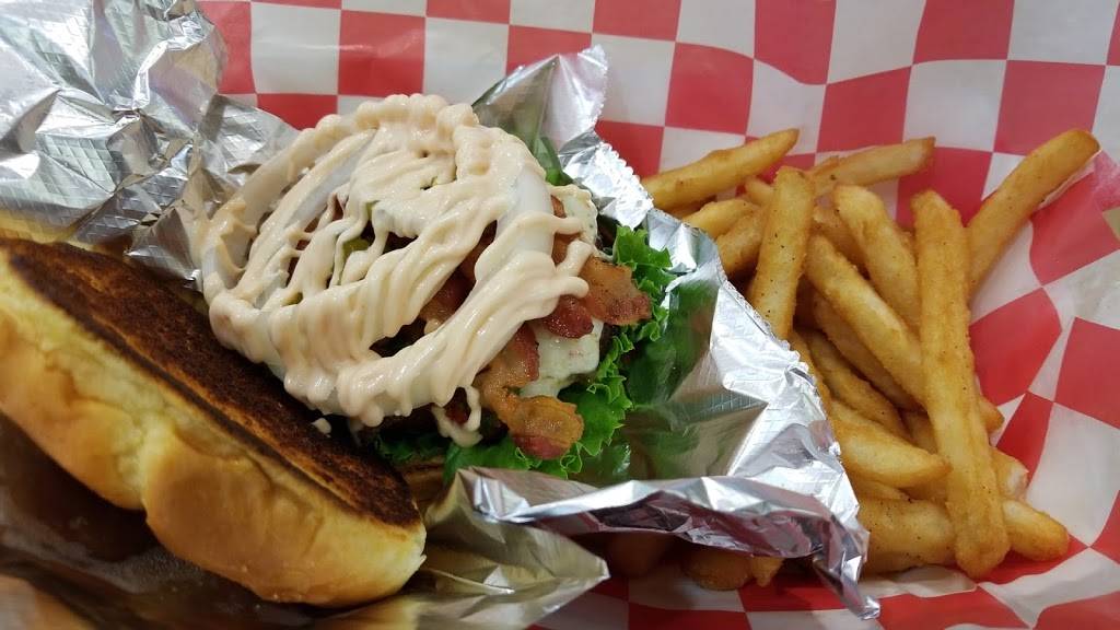 Blueprint Burgers And Melts | restaurant | 3001 White Bear Ave, Maplewood, MN 55109, USA | 6517482985 OR +1 651-748-2985