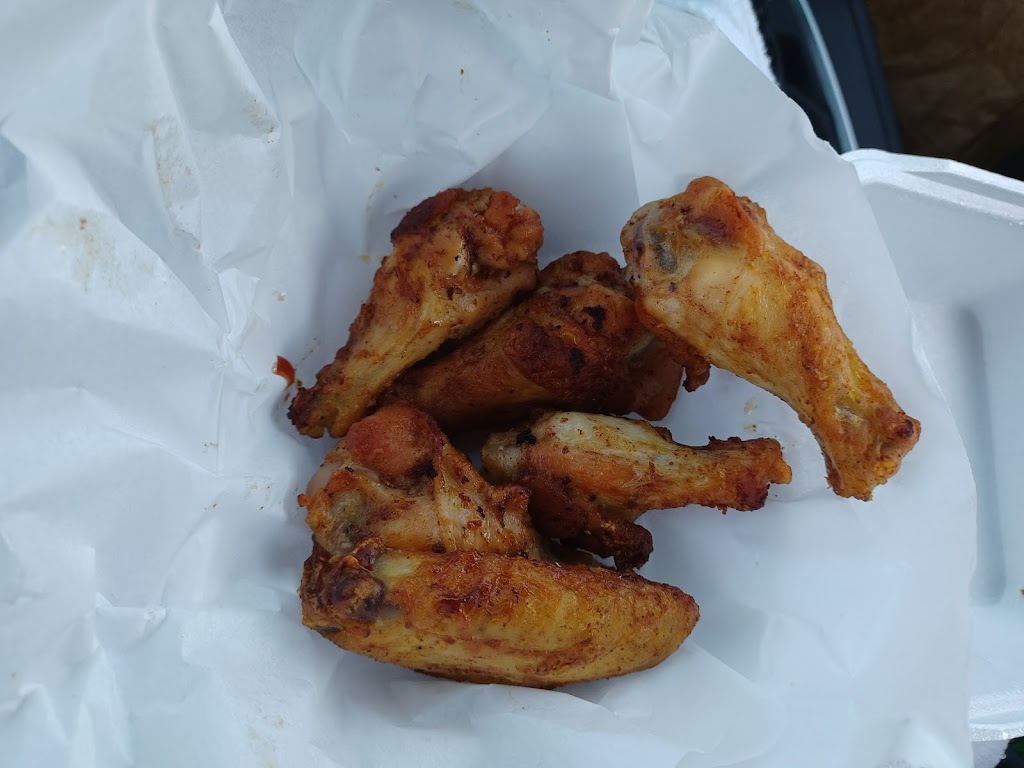 Sundance Pizza and Tastee Ice Cream | restaurant | 512 E Wickenburg Way, Wickenburg, AZ 85390, USA | 9286847569 OR +1 928-684-7569