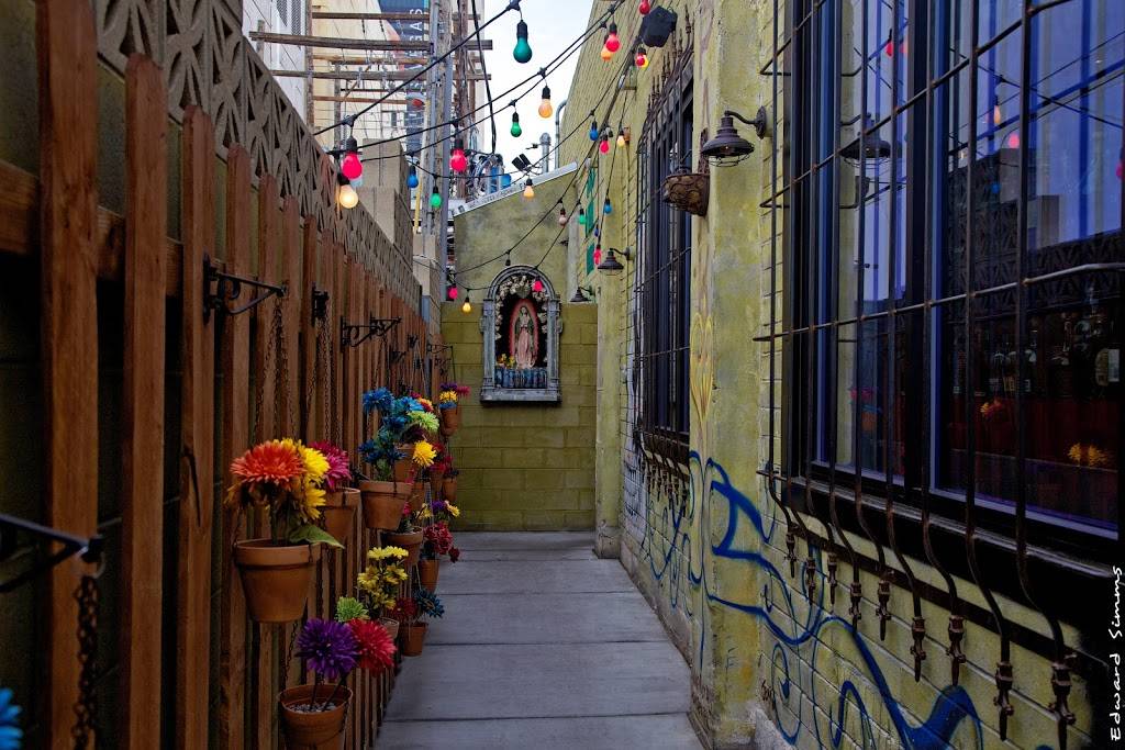 La Comida | restaurant | 100 S 6th St, Las Vegas, NV 89101, USA | 7024639900 OR +1 702-463-9900