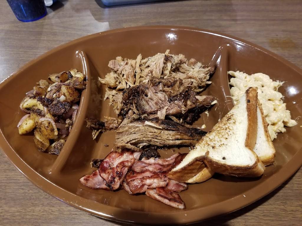 Burgers -N- BBQ Grill | restaurant | 1204 Whitewater Ave, St Charles, MN 55972, USA | 5079328607 OR +1 507-932-8607