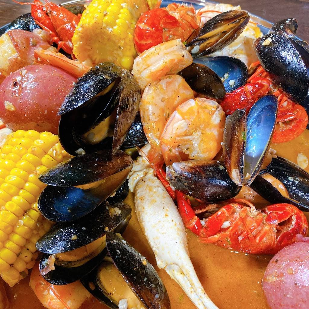 Juicy Seafood | restaurant | 865 N Green River Rd, Evansville, IN 47715, USA | 8123036869 OR +1 812-303-6869