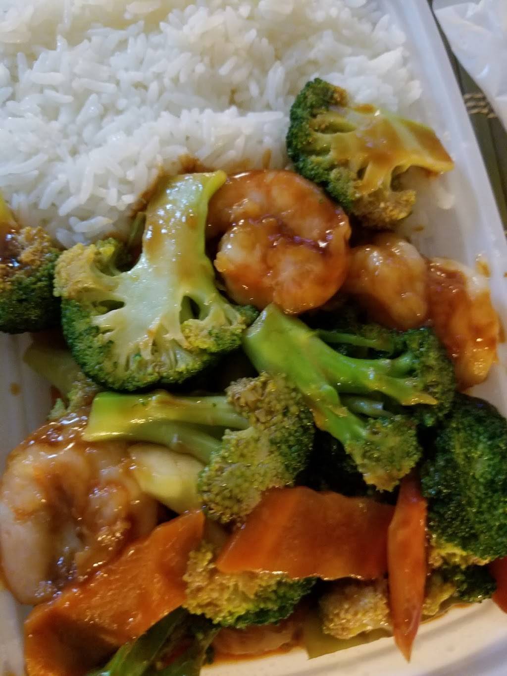 Chopstix | restaurant | 5214 Market St #104, Wilmington, NC 28405, USA | 9107968885 OR +1 910-796-8885