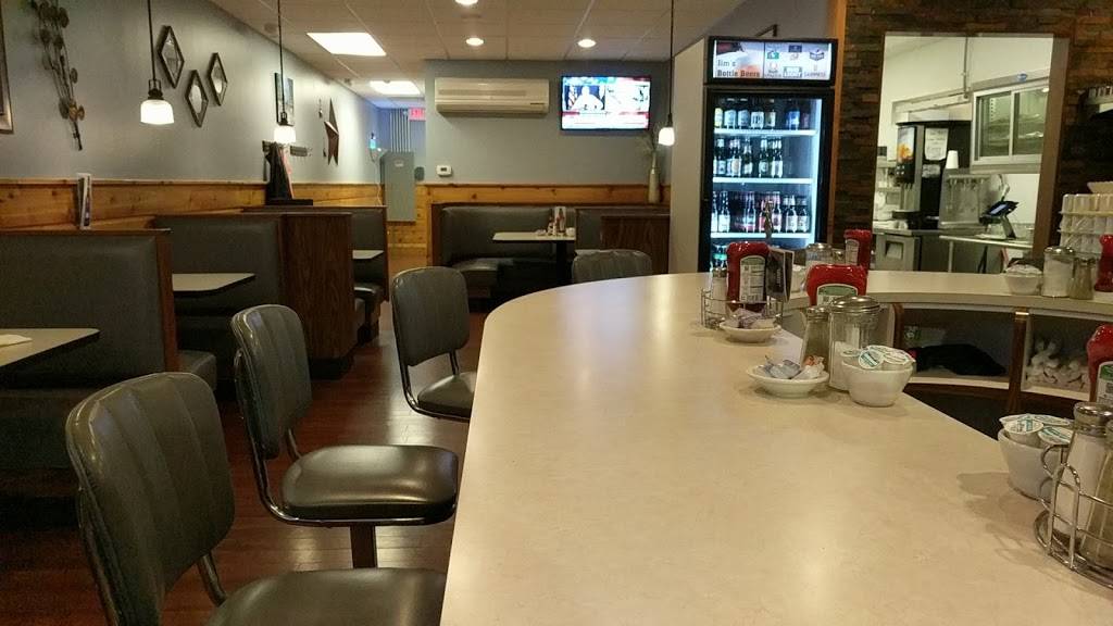 Jims Grille | restaurant | W63N144 Washington Ave, Cedarburg, WI 53012, USA | 2623777177 OR +1 262-377-7177