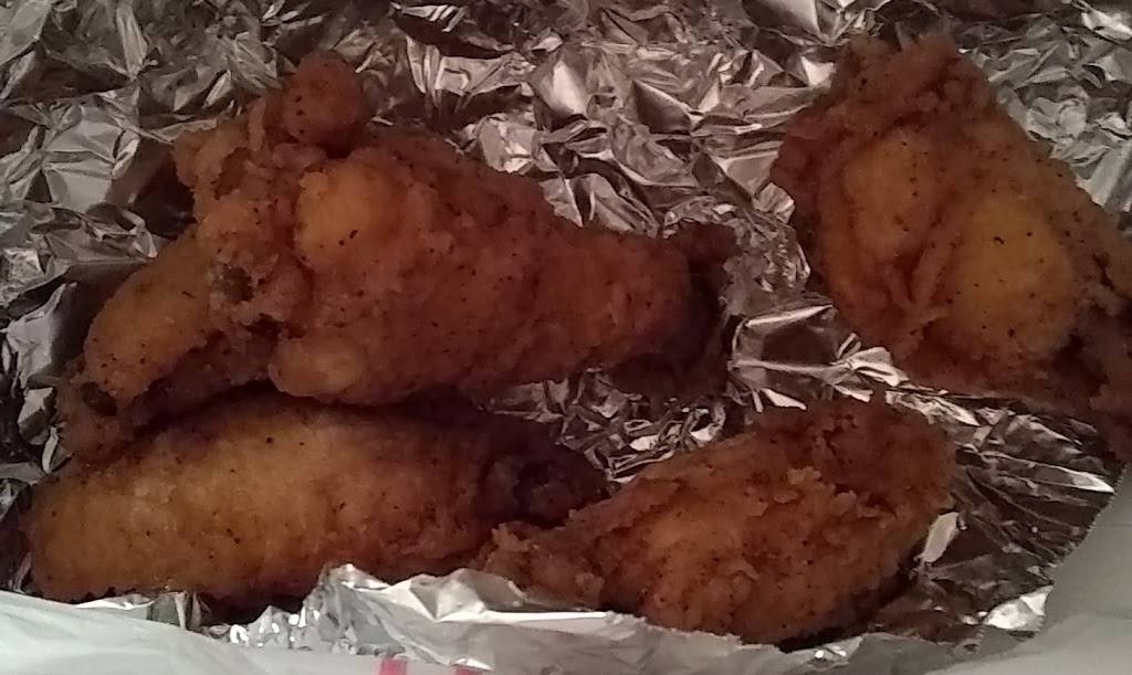 Chicken Shack | restaurant | 575 N Main St, Marion, OH 43302, USA | 7403825390 OR +1 740-382-5390