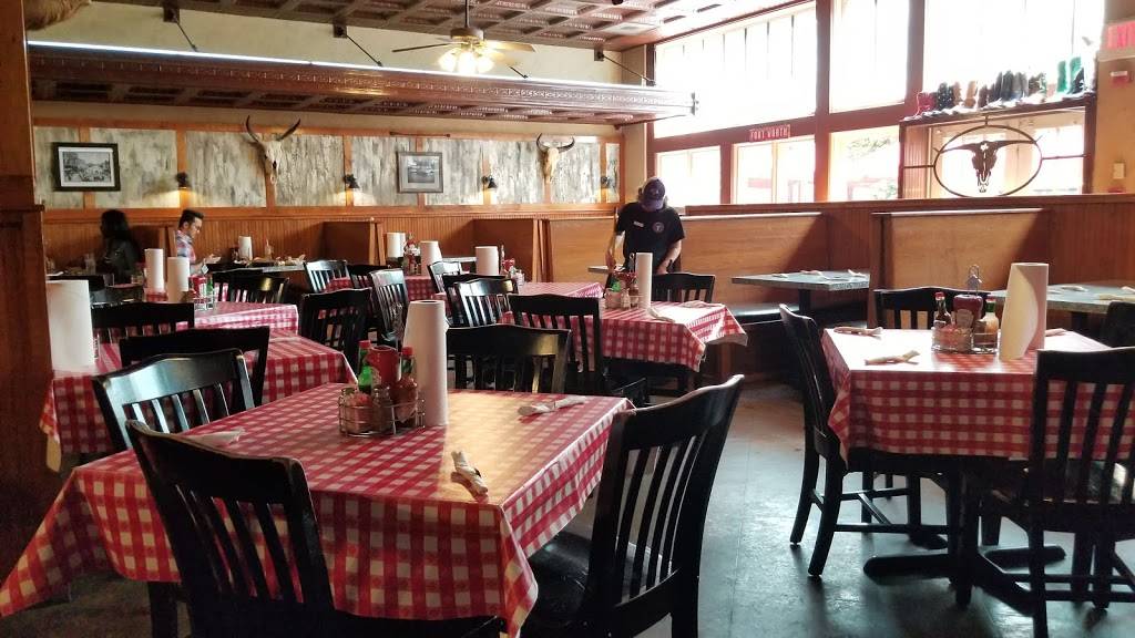 Risckys BAR-B-Q | restaurant | 300 Main St, Fort Worth, TX 76102, USA | 8178773306 OR +1 817-877-3306