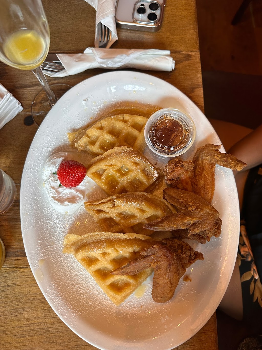 Suite Twelve25 | restaurant | 1225 Meridian St, Nashville, TN 37207, USA | 6156498213 OR +1 615-649-8213