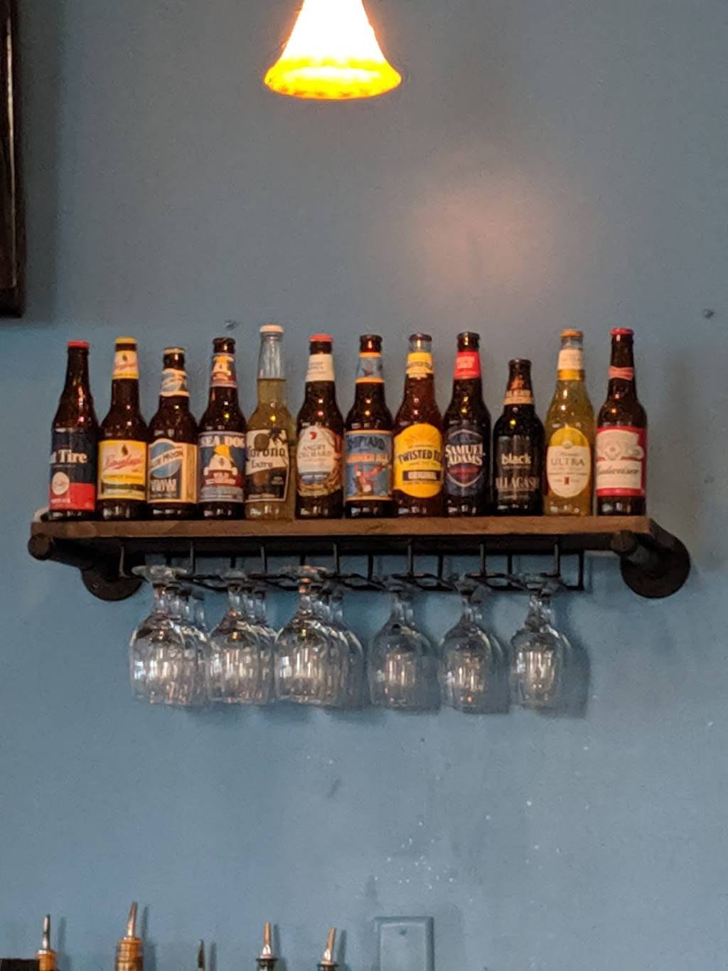 Warrens Waterfront Restaurant | restaurant | 96 Main St, Bucksport, ME 04416, USA | 2074691600 OR +1 207-469-1600