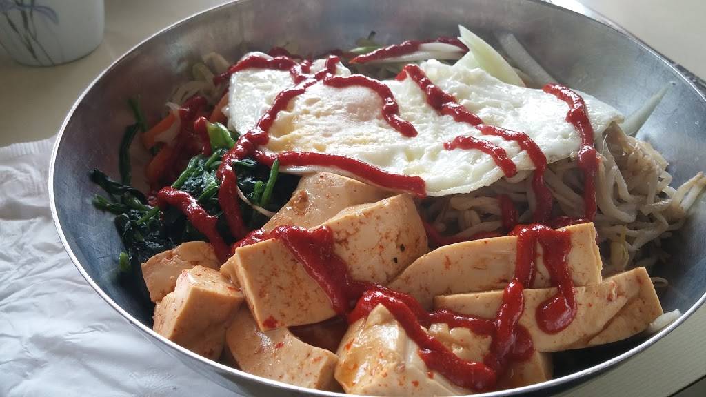 Bells Diner | restaurant | 2167 W Stadium Blvd, Ann Arbor, MI 48103, USA | 7349950226 OR +1 734-995-0226