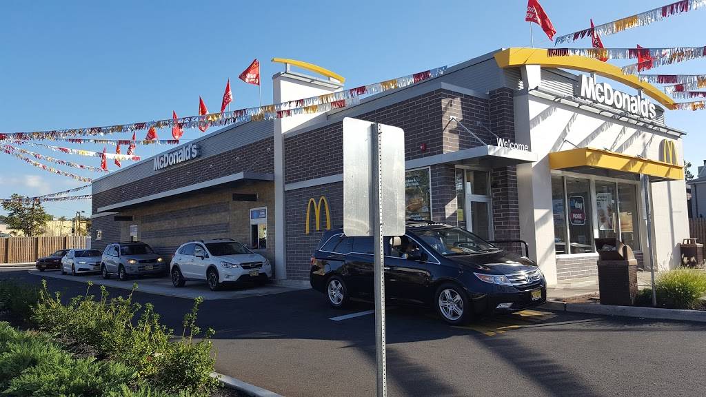 McDonalds | cafe | 891 Communipaw Ave, Jersey City, NJ 07304, USA | 2013336889 OR +1 201-333-6889