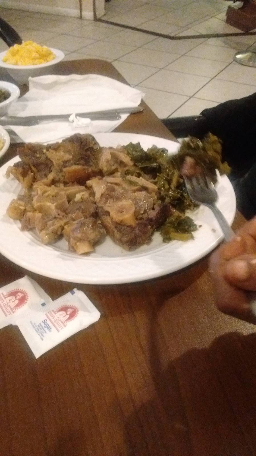 Stella Js Soul Food | restaurant | 7434 W Capitol Dr, Milwaukee, WI 53216, USA | 4143932045 OR +1 414-393-2045