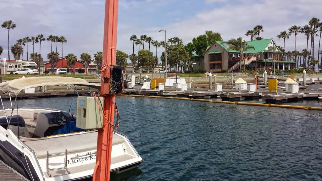 Marina Shores | shopping mall | 6500-6670 Pacific Coast Hwy, Long Beach, CA 90803, USA | 2135532200 OR +1 213-553-2200