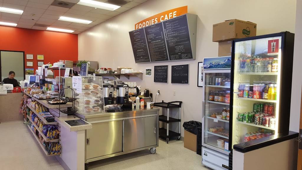 Foodies Cafe | cafe | 1111 S Arroyo Pkwy, Pasadena, CA 91105, USA | 6267871150 OR +1 626-787-1150