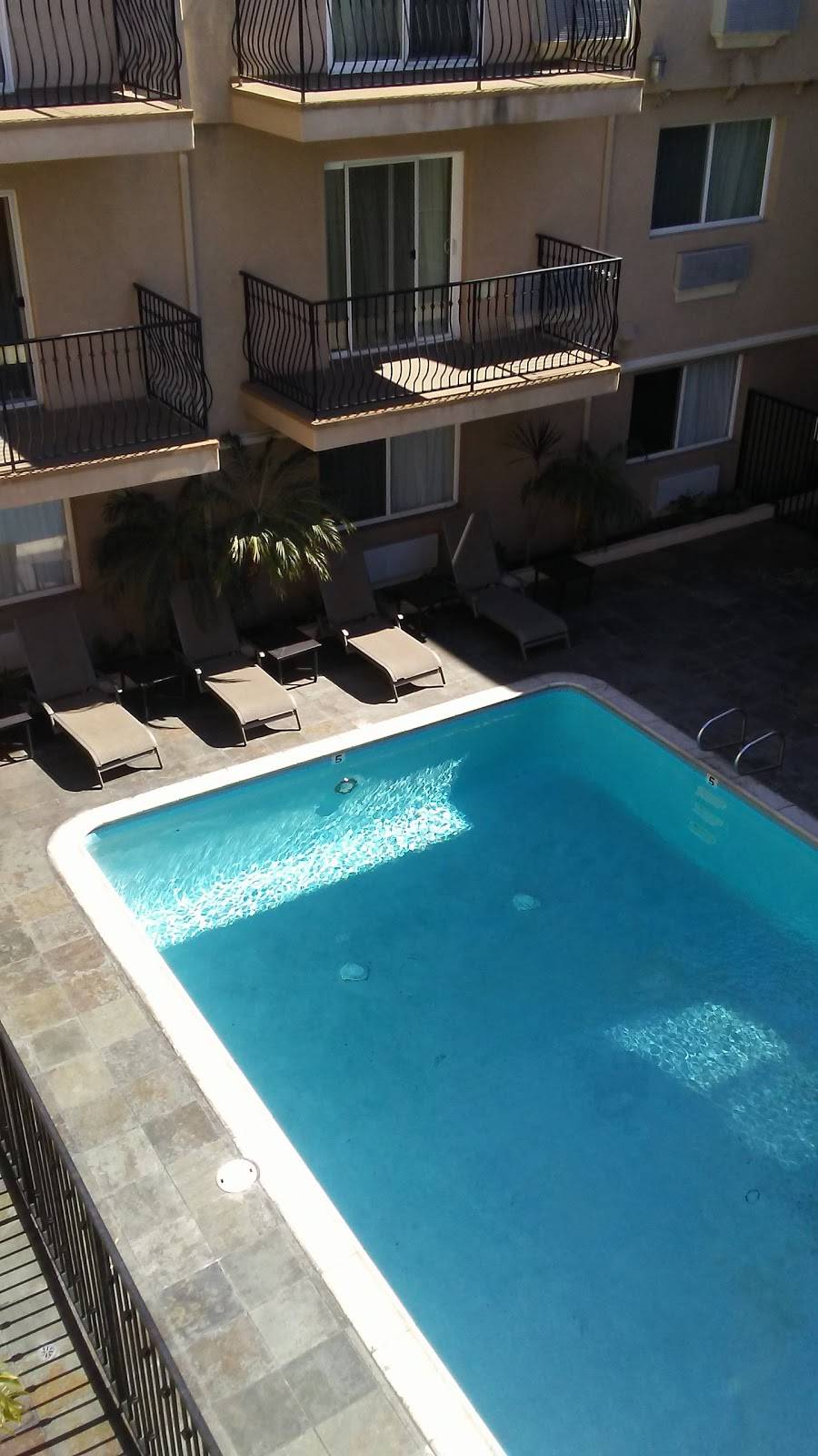 Comfort Inn Cockatoo Near LAX Airport | restaurant | 11500 Acacia Ave, Hawthorne, CA 90250, USA | 3109733335 OR +1 310-973-3335