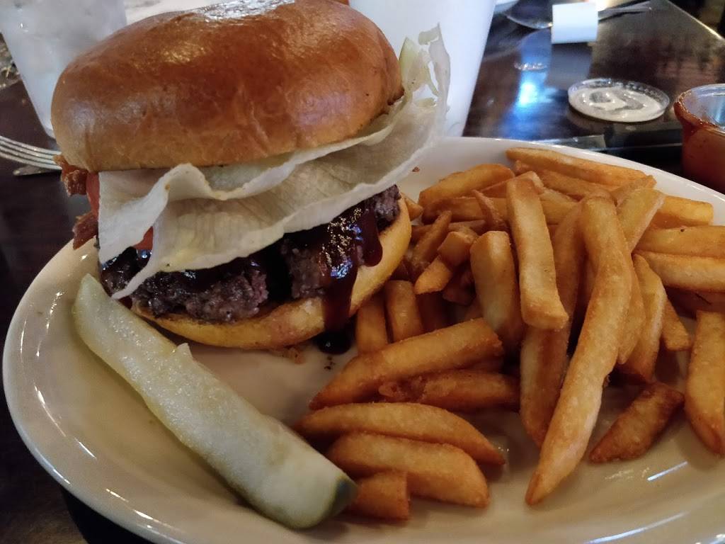 Clubhouse Grill | restaurant | 14175 W Indian School Rd C01, Goodyear, AZ 85395, USA | 6235354857 OR +1 623-535-4857