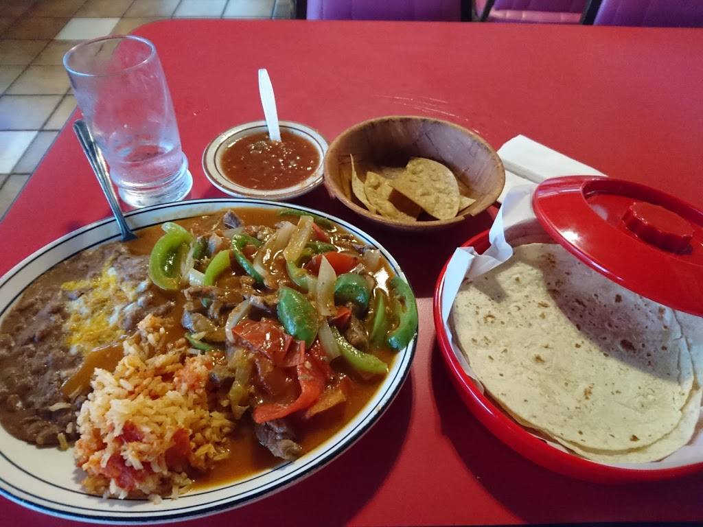 Bahia Restaurant | restaurant | 349 S Oxnard Blvd, Oxnard, CA 93030, USA | 8054875166 OR +1 805-487-5166