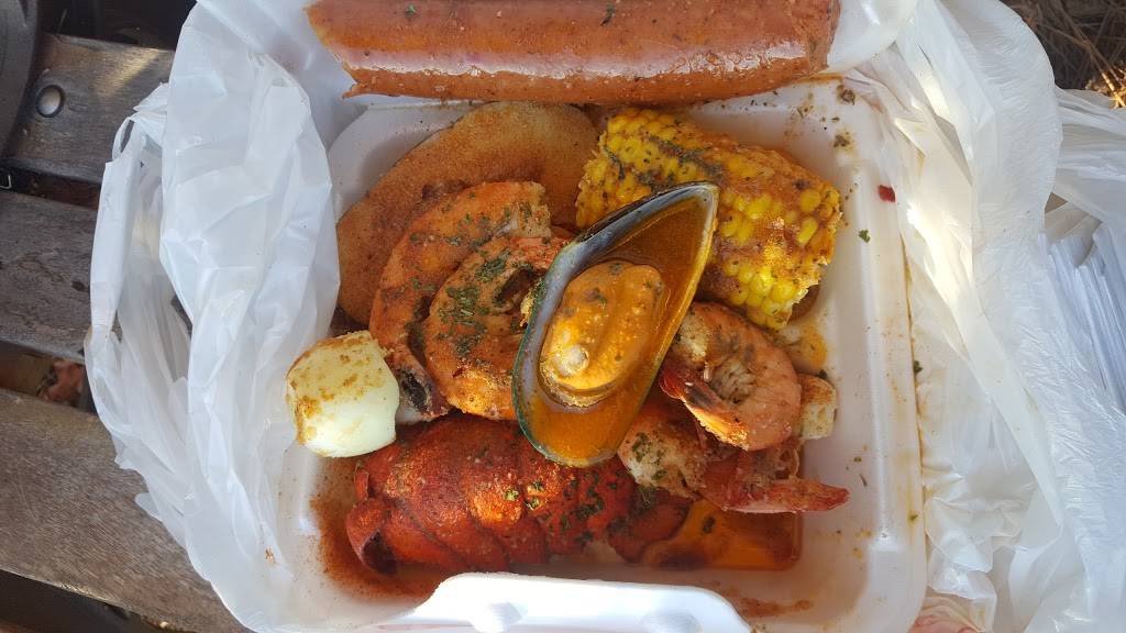 Zebos Crab Shack | restaurant | 4179, 1002 E Duval St, Lake City, FL 32055, USA | 3867193933 OR +1 386-719-3933