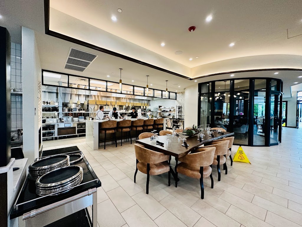 Pella Signature | restaurant | 720 Village Center Dr, Burr Ridge, IL 60527, USA | 6306868621 OR +1 630-686-8621