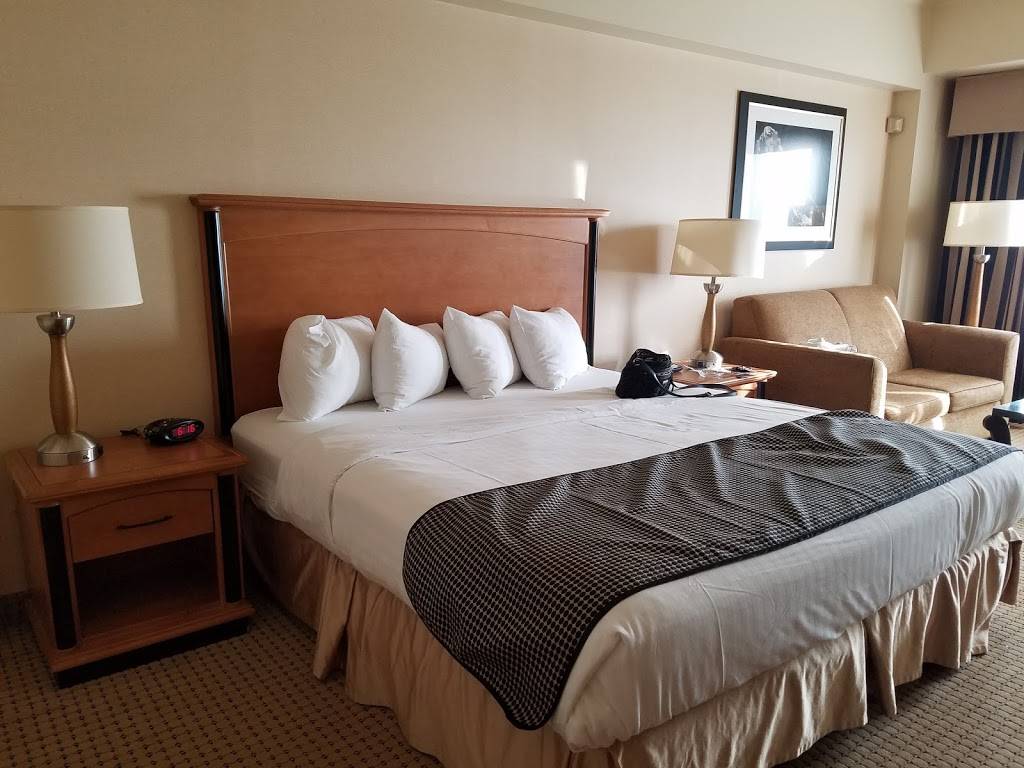 Hollywood Casino & Hotel Lawrenceburg | night club | 777 Hollywood Blvd, Lawrenceburg, IN 47025, USA | 8882746797 OR +1 888-274-6797