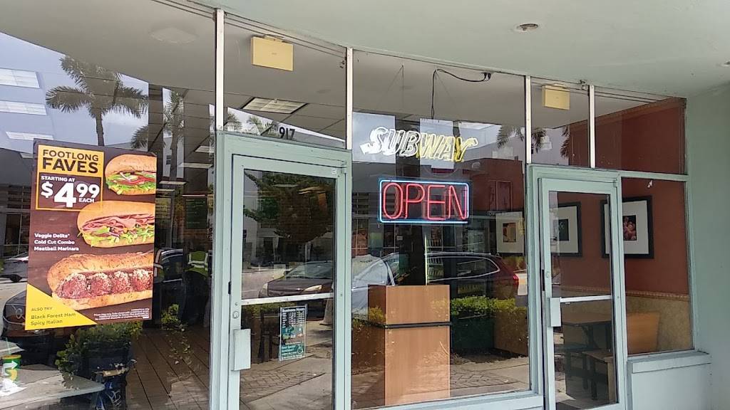 Subway Restaurants | restaurant | 917 W 41st St, Miami Beach, FL 33140, USA | 3056736324 OR +1 305-673-6324