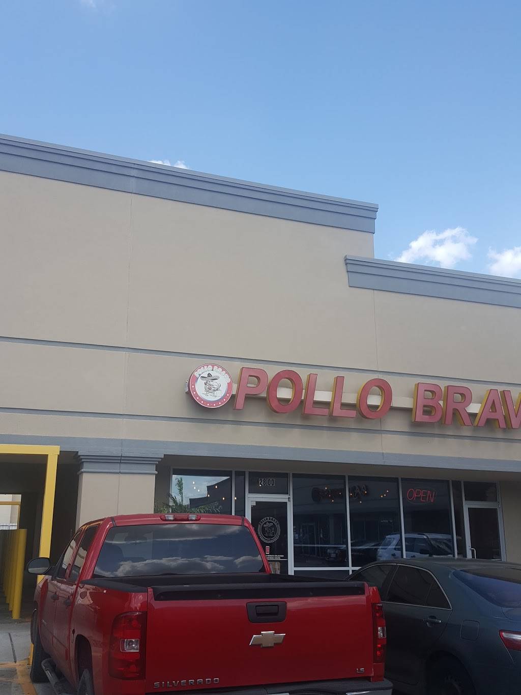 Pollo Bravo | restaurant | 6015 Hillcroft St #2800, Houston, TX 77081, USA | 7135410069 OR +1 713-541-0069