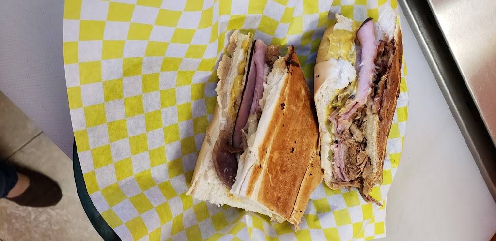 Pineapplez! | restaurant | 1108 94th Ave N, St. Petersburg, FL 33702, USA | 7272014995 OR +1 727-201-4995