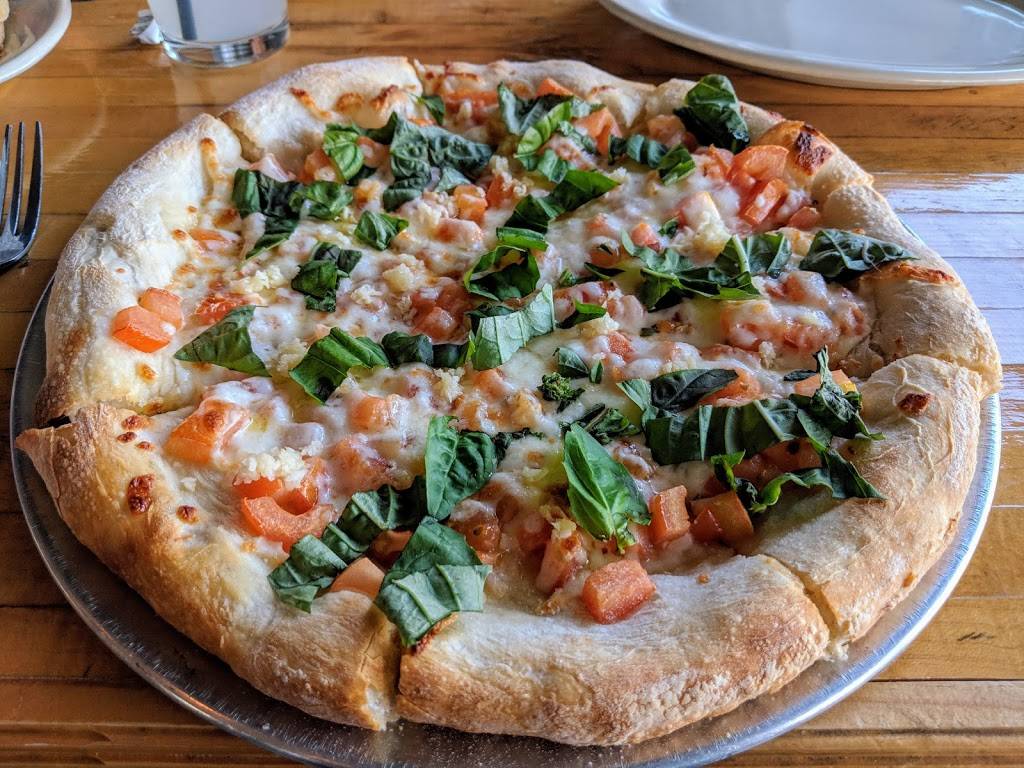 Roccos | restaurant | 811 Collingsworth St, Houston, TX 77009, USA | 7133802700 OR +1 713-380-2700