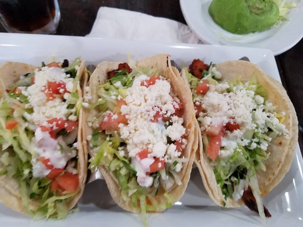 Estrellita Poblana II | restaurant | 2819 White Plains Rd, Bronx, NY 10467, USA | 7186547652 OR +1 718-654-7652