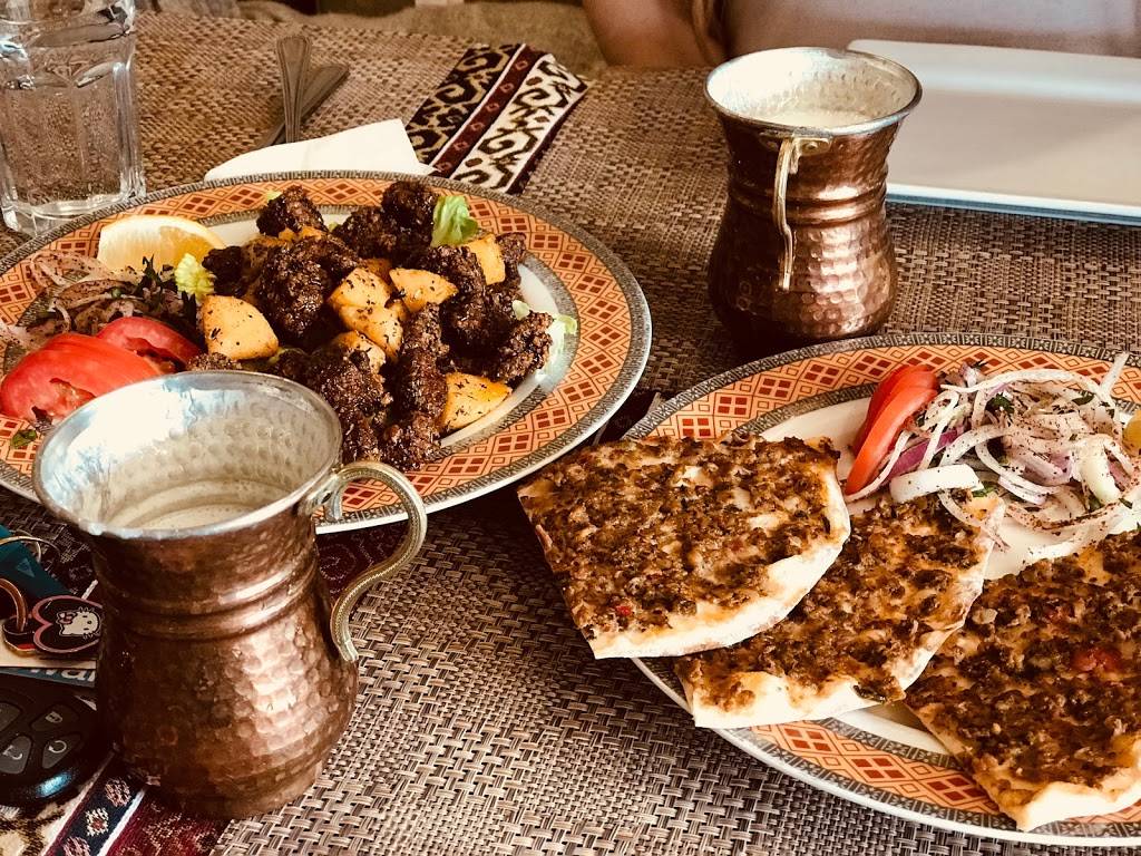 Anatolian Kitchen & Bakery | restaurant | 3151 N Broadway, Chicago, IL 60657, USA | 7736665111 OR +1 773-666-5111