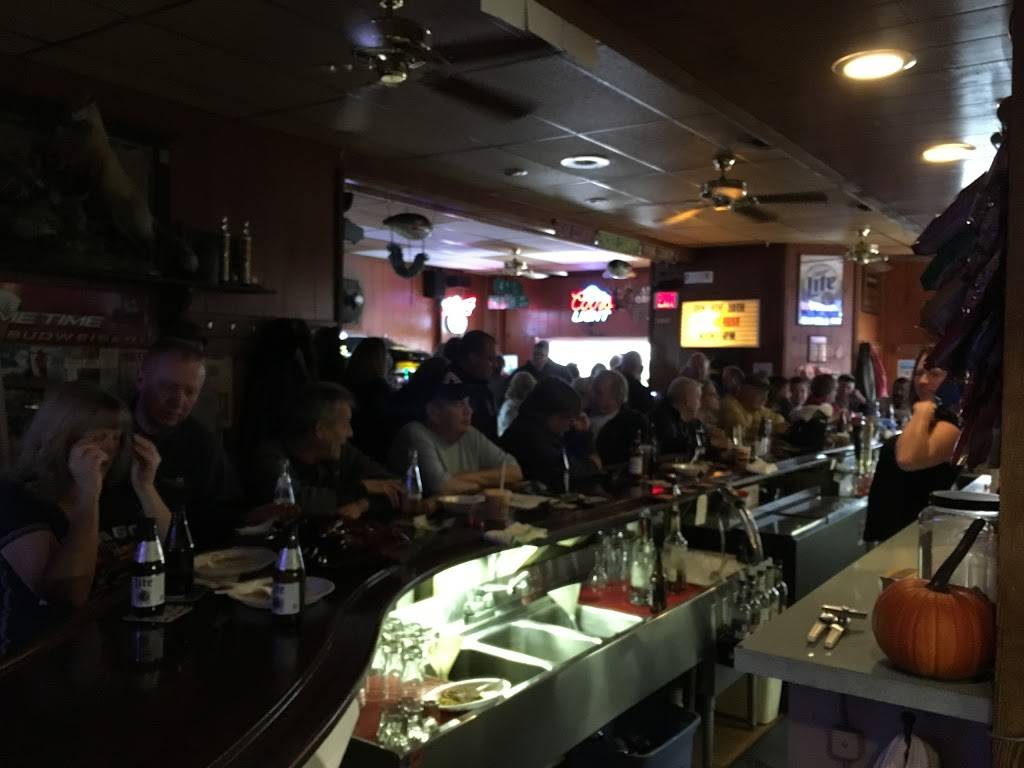 North Avenue Tap | restaurant | 637 North Ave, Waukegan, IL 60085, USA | 8476235710 OR +1 847-623-5710