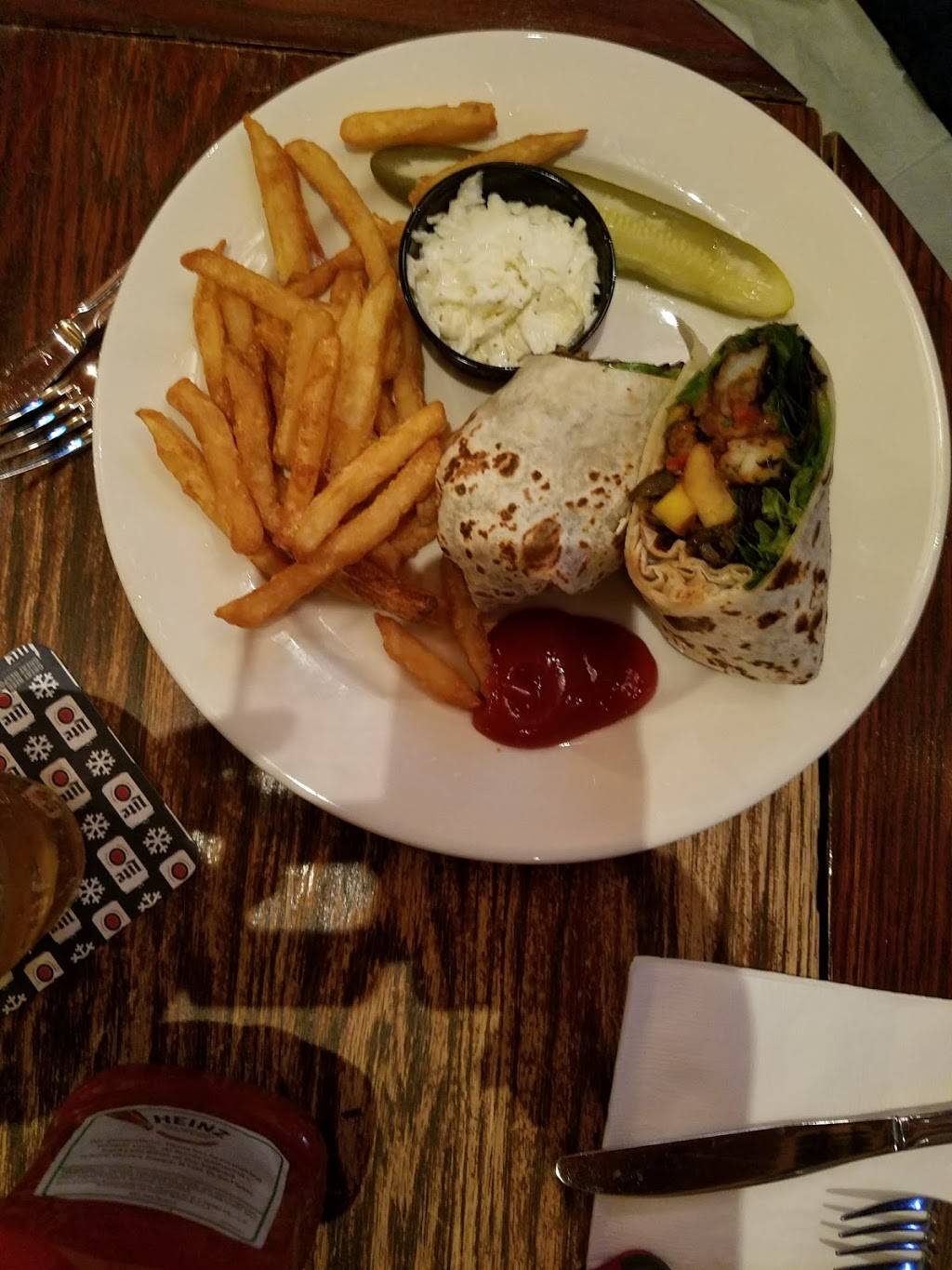 Brady’s At The Station | restaurant | 5 W Main St, Ramsey, NJ 07446, USA | 2013279748 OR +1 201-327-9748