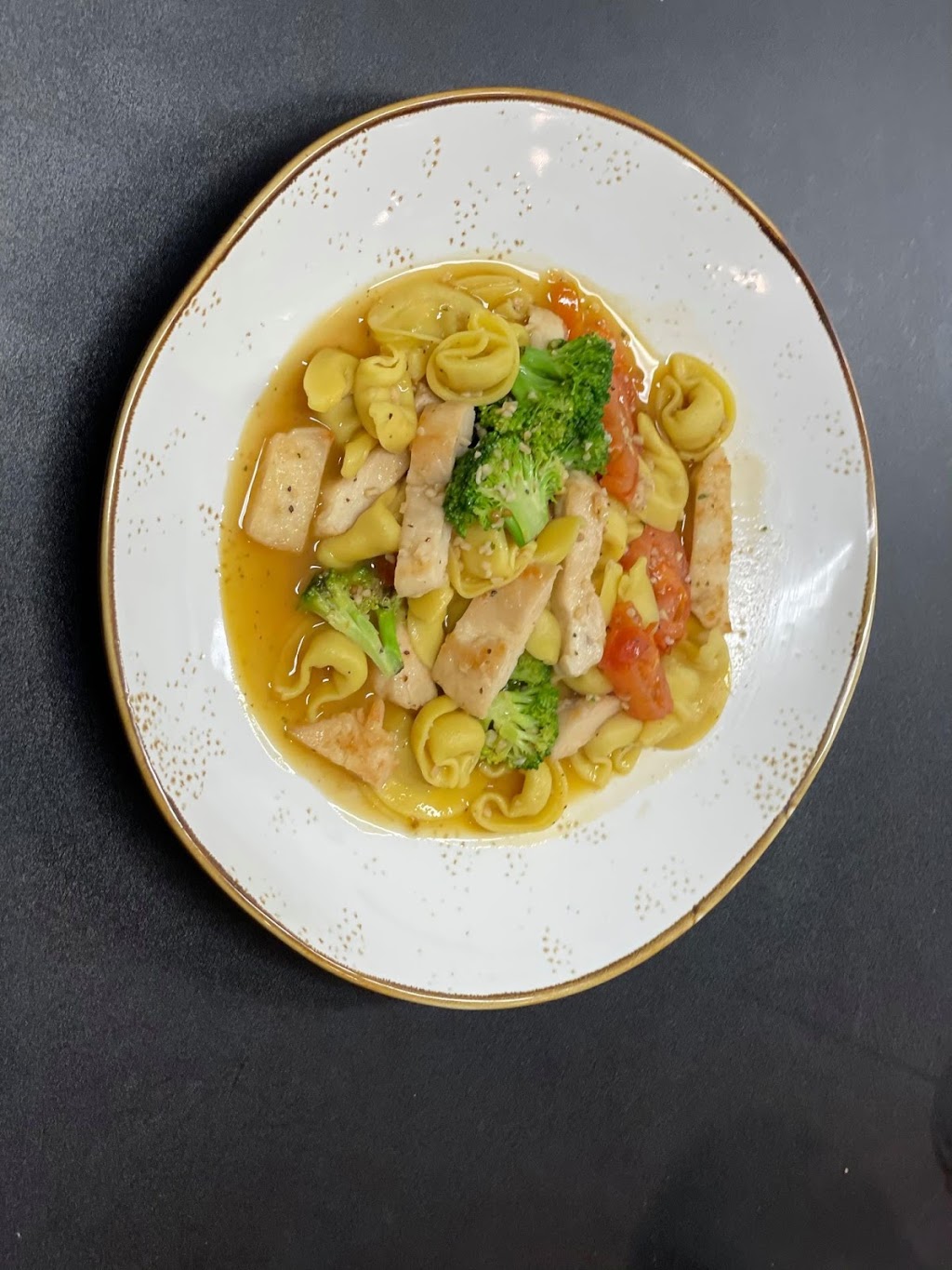 palermos italian resturant | restaurant | 207 N 3rd St, Laramie, WY 82070, USA | 3074603637 OR +1 307-460-3637